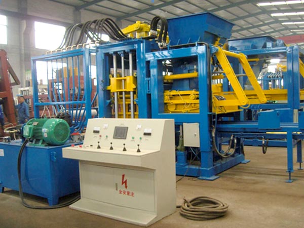 Cement Brick Making Machine Winth PLC Electric Controlling